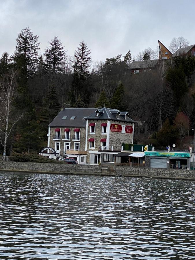 Hotel La Bonne Hotesse Шамбон-сюр-Лак Екстер'єр фото